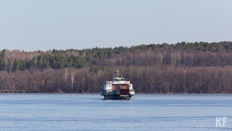 Для проведения спасательных работ прибыл буксир-толкач «Герои Заполярья».