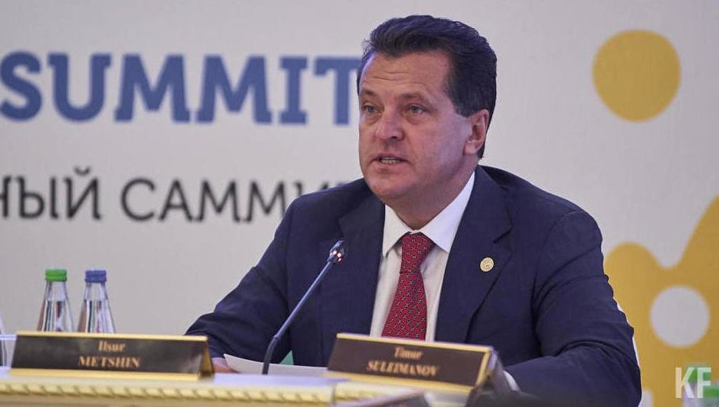 С такой мыслью мэр Казани выступил на «деловом понедельнике».