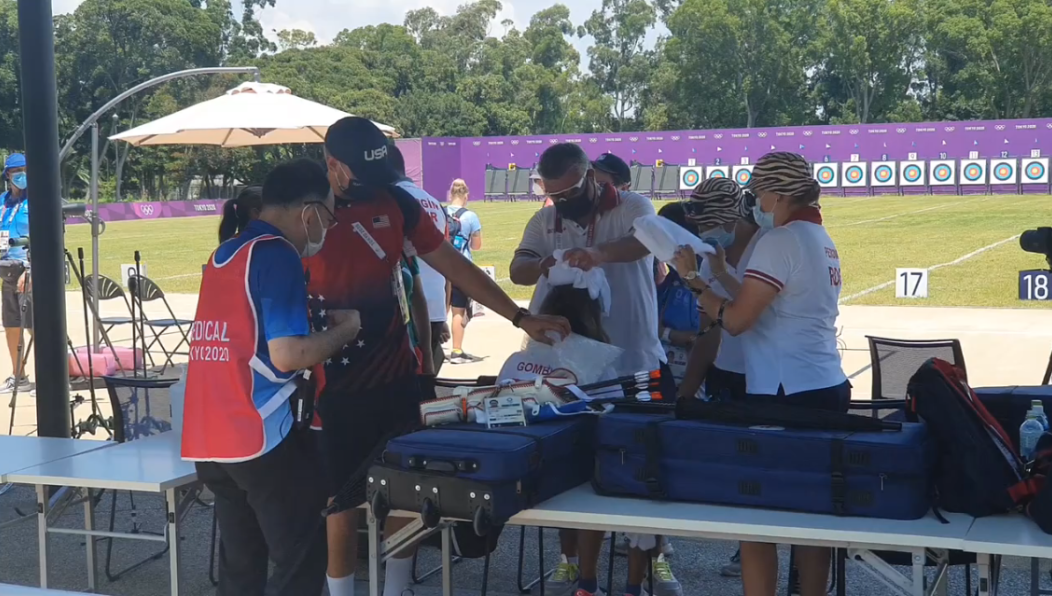 Светлане Гомбоевой стало плохо из-за жары.