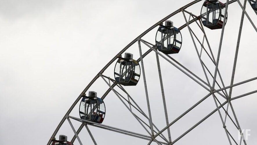 Реставрацию завершат к открытию нового сезона.