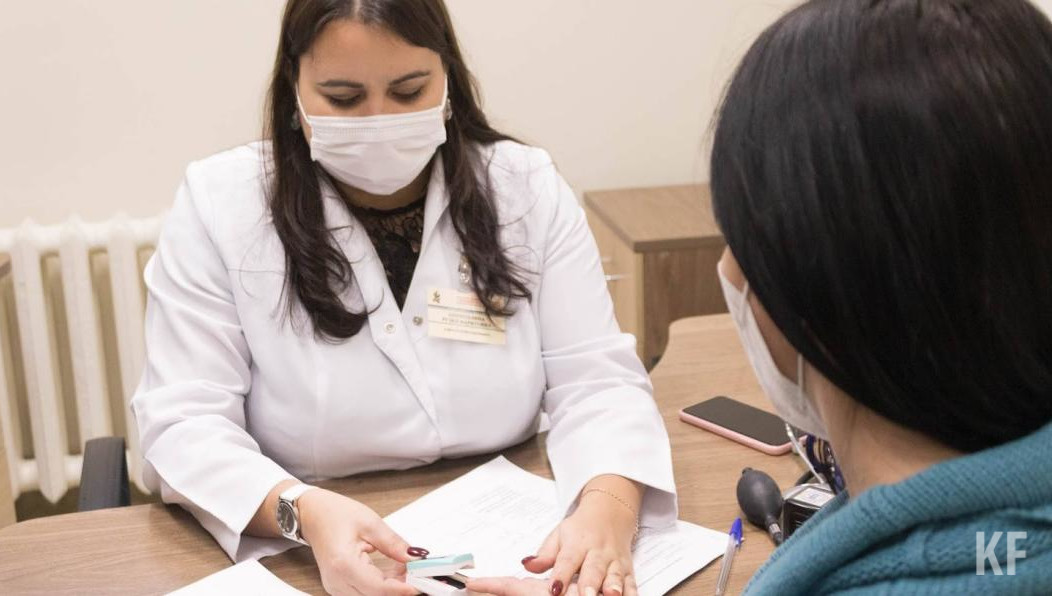 Заболеваемость инфекцией снова растет. Вскоре нас накроет очередная волна заражений. И в этой ситуации важно придерживаться рекомендаций врачей