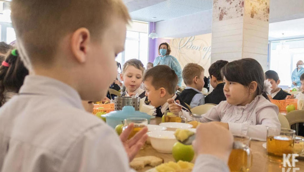 Средняя оценка школьной еды составила 3