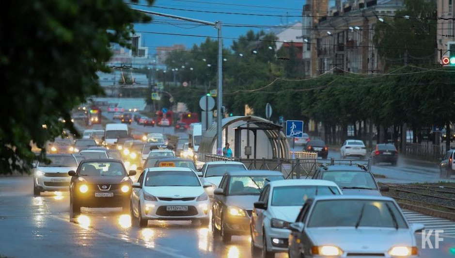 Они все располагаются в центре.
