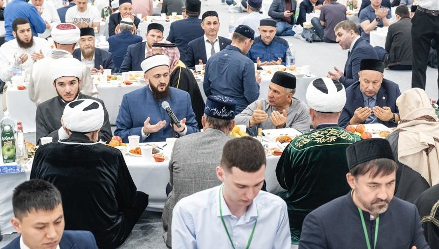 Участников ожидает насыщенная культурная программа.