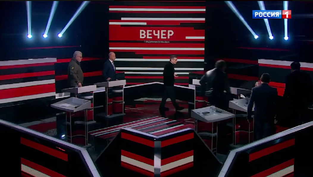 Причину ухудшения состояния гостя не называют.