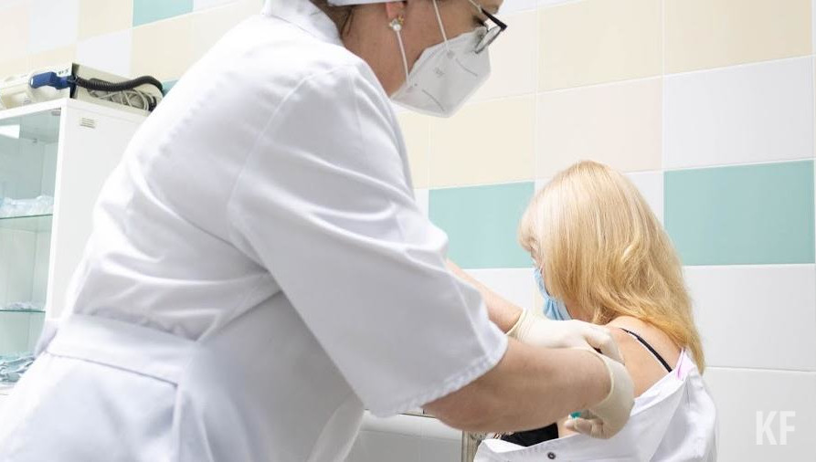 Переболевших ковидом обещали взять под наблюдение.