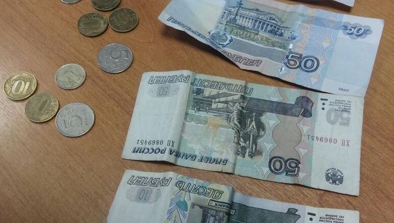 600 рублей и продукты украл местный житель у 81-летней жительницы Нижнекамска