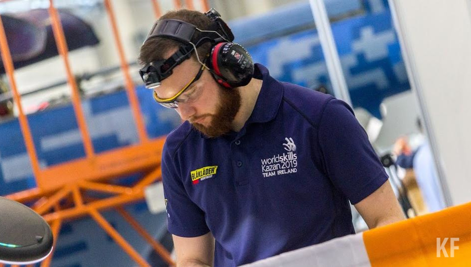 В среднем разница в зарплатах мужчин и женщин в республики составляет 10 тысяч рублей.