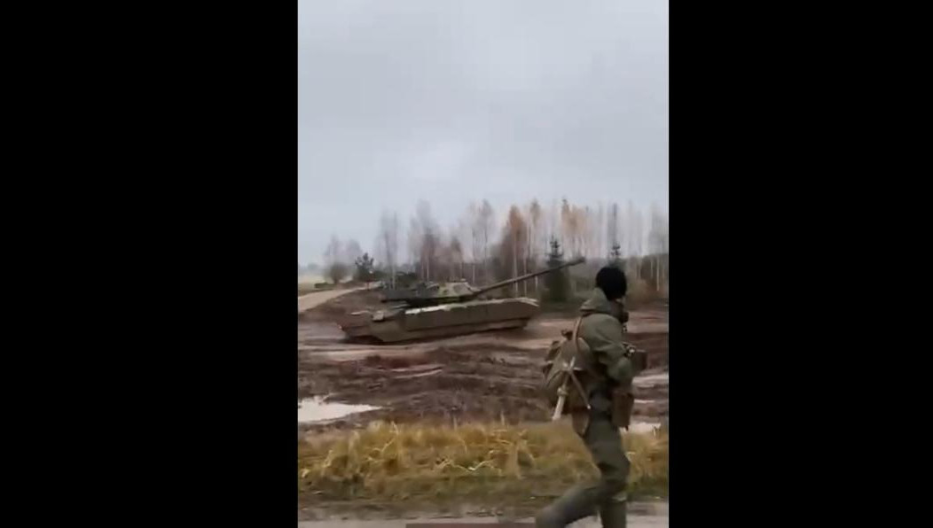 Часть новейших вооружений российской армии ещё не используются на фронте СВО.