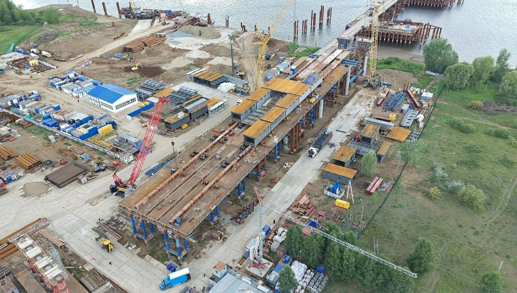 В работе по укрупнительной сборке задействовали бригаду из 80 человек.