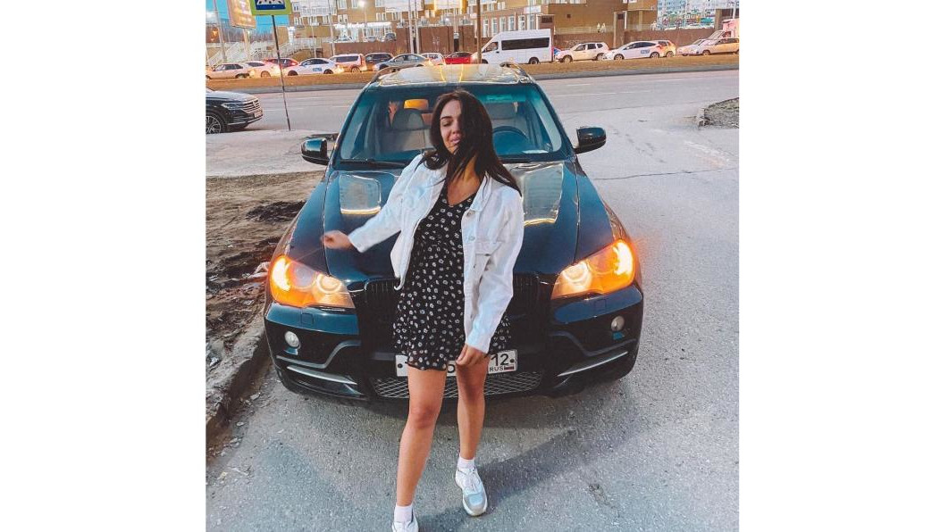 Айгуль Саримову снимали