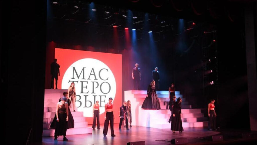 Первых зрителей актеры ждут 10 сентября