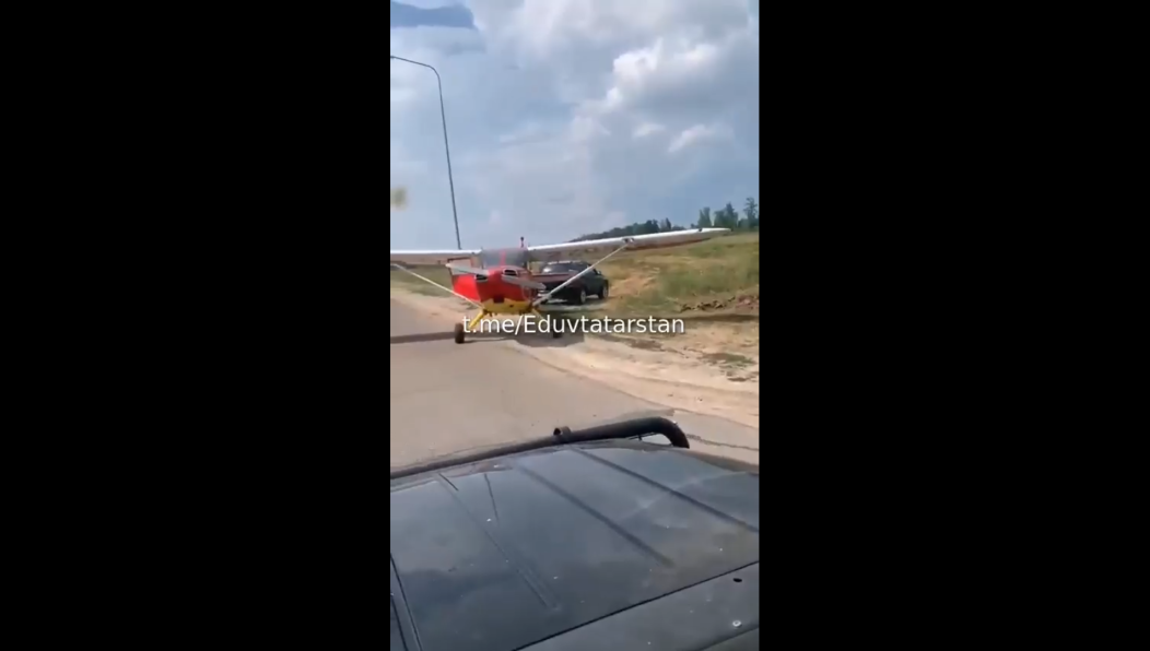 Пользователи гадают