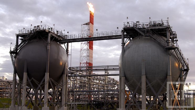 Завод по сжижению природного газа хотят построить в индустриальном парке «Чистополь». Сумму инвестиций в проект его оператор — «Газпром газомоторное топливо» — пока не раскрывает. Помимо завода в планах открытие 13 криоАЗС