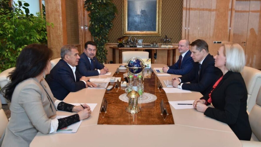 Министр прибыл в Татарстан с рабочим визитом.