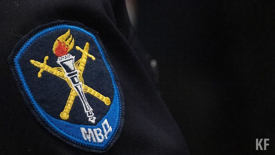 Там он проведет 1