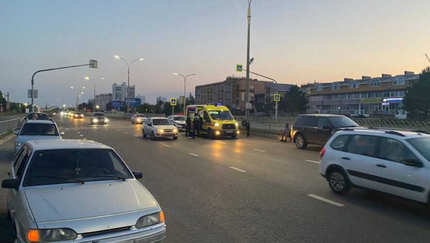 Еще один мальчик получил перелом. Девочке повезло - после осмотра врачи отпустили ее домой.