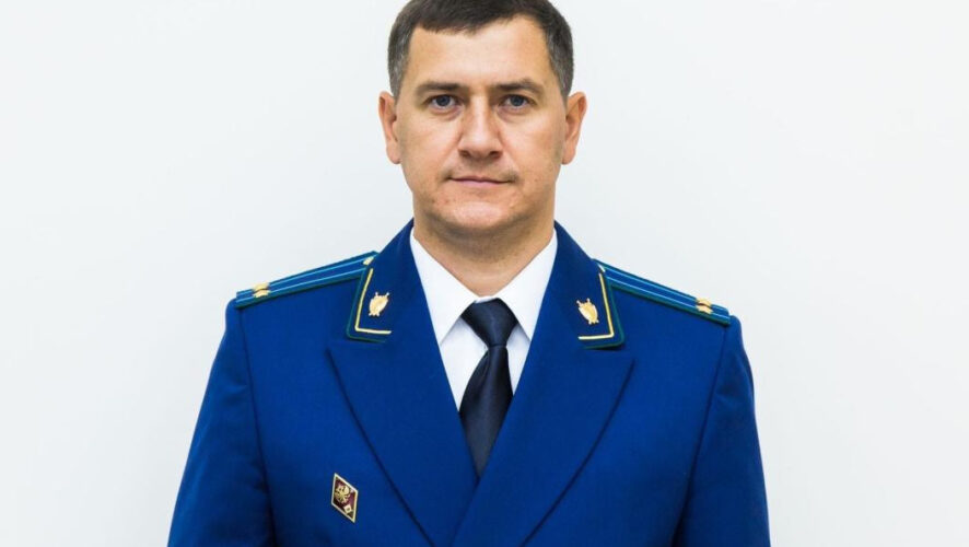 Прокурор Татарстана  Илдус Нафиков представил нового руководителя коллективу.