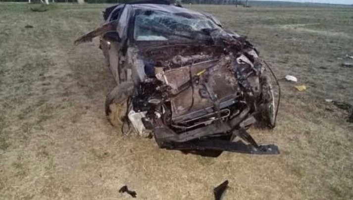 Машина несколько раз перевернулась.