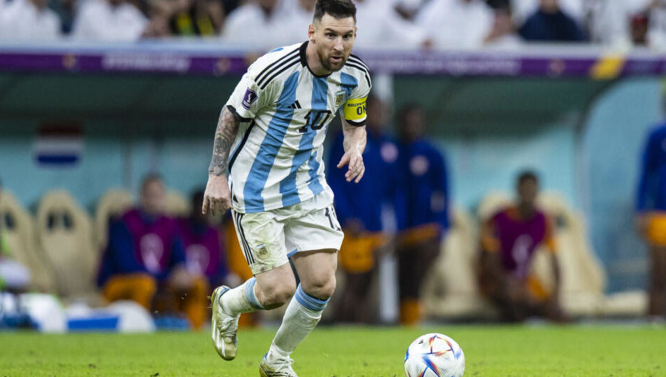 Бразилец желает титула Лионелю Месси.