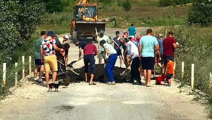 Они устали ждать