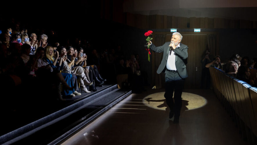 Концерт был организован Благотворительным фондом &laquo;Добрая Казань&raquo; совместно с мэрией города.