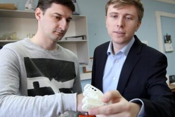 Биотехнолог Егор Мандик в лаборатории 3D-прототипирования Инженерного института Казанского федерального университета разработал революционную технологию
