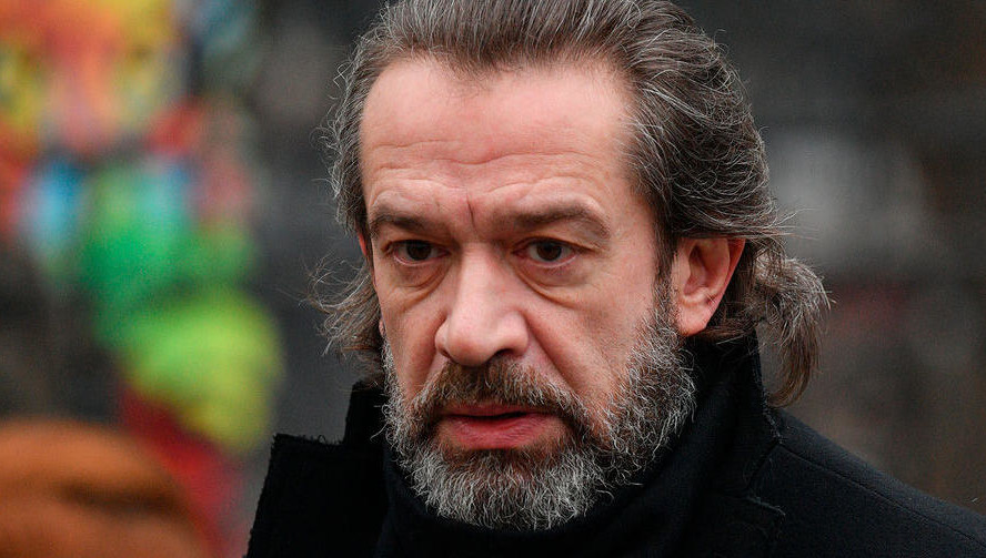 Режиссёра обвиняют в посягательстве на территориальную целостность и неприкосновенность Украины.