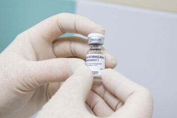 Первый компонент вакцины от COVID-19 получили 110 тысяч местных жителей.