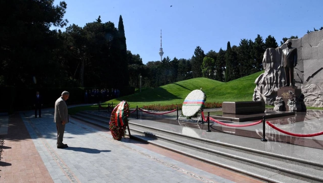 Раис находится с визитом в Азербайдажанской республике.