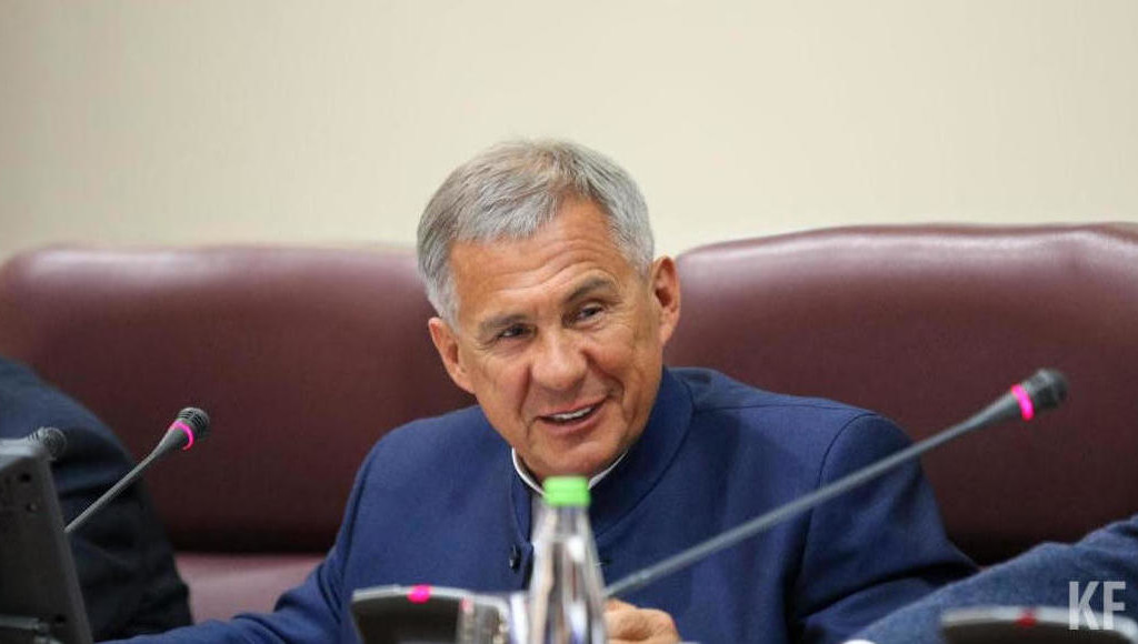 Лидер республики выразил искреннюю благодарность татарстанским педагогам за благородный труд.