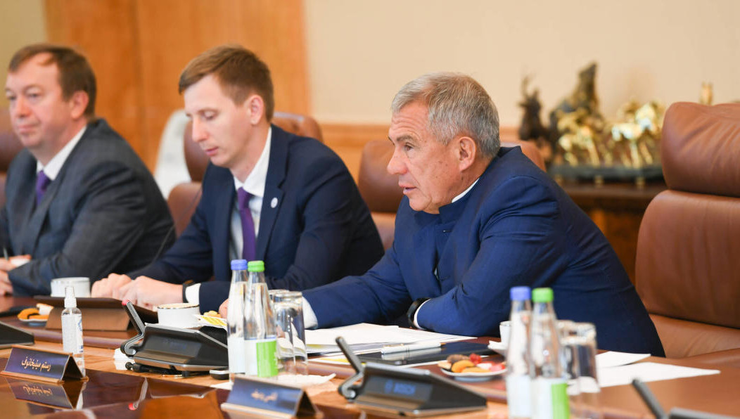 Президент республики встретился с заместителем министра нефти исламской республики.