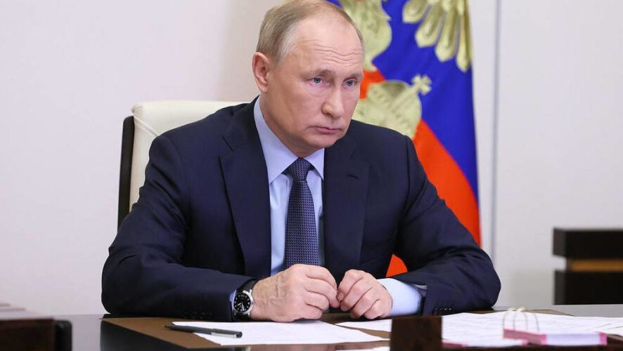 Предложение рассматривает президент России Владимир Путин.