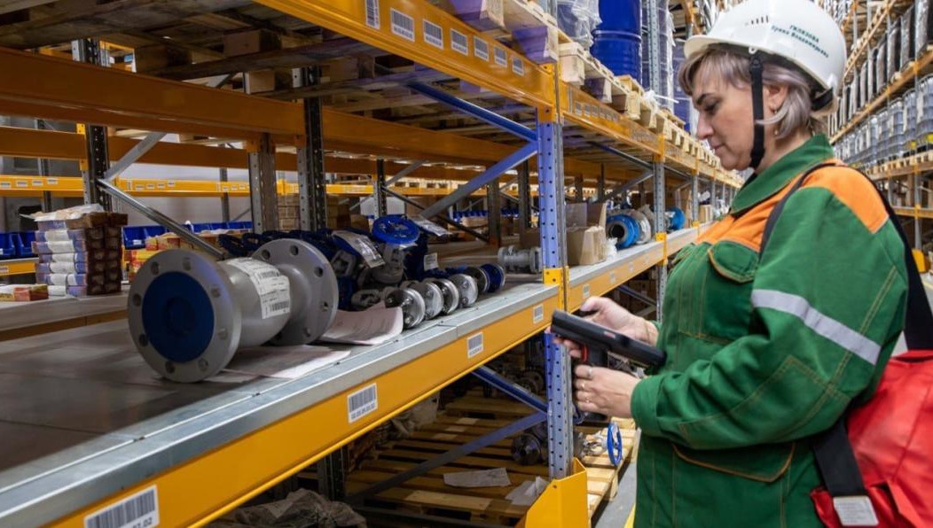 Программа автоматически находит свободные места