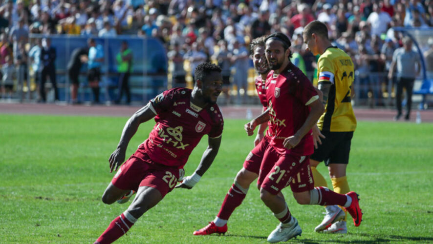 Ганский форвард забил уже пять мячей за «Рубин» в сезоне.