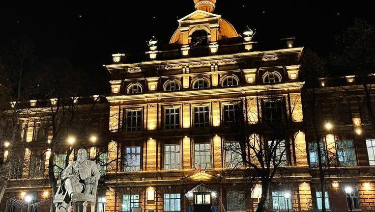 Преобразились памятник Надежды Дуровой