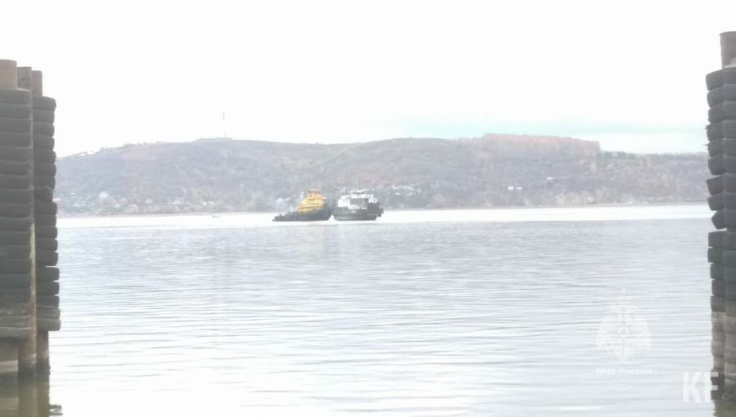 В момент происшествия на пароме было 14 автомобилей.