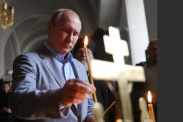 Глава государства отметил вклад Русской православной церкви и других христианских конфессий России в единение общества.