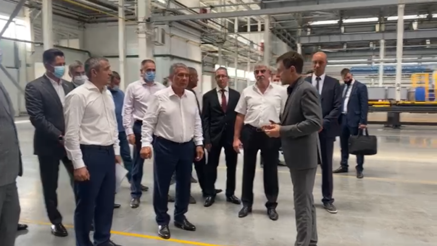 Руководитель республики отправился в Лаишевский район