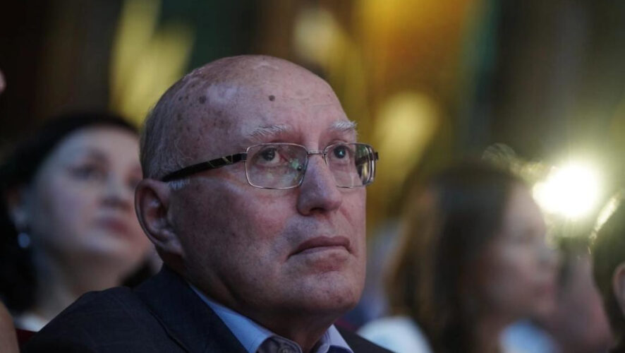 В Казани прошла церемония вручения республиканкой премии медиков.