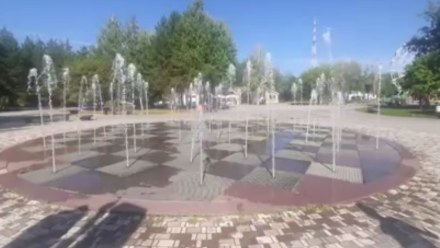 Починили все три чаши лишь к концу лета.