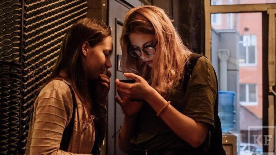 Чаще всего людям предлагают заработать в интернете на инвестициях.