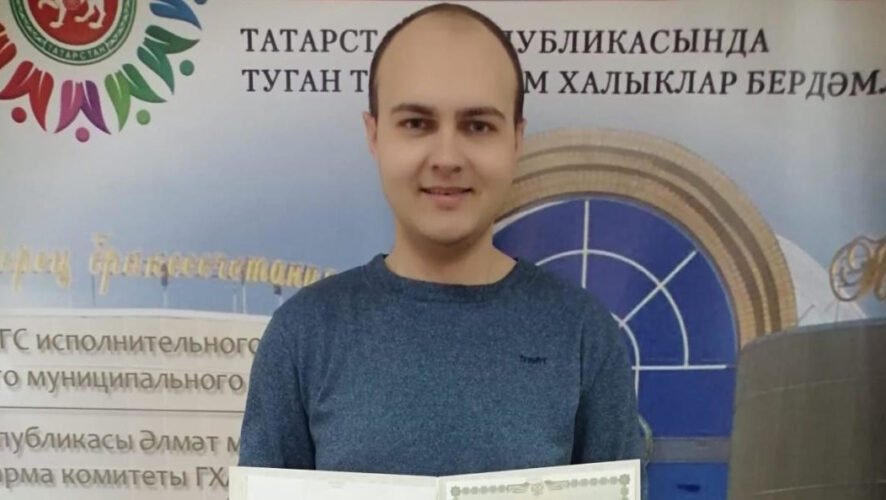 Его назвали именем Макар.