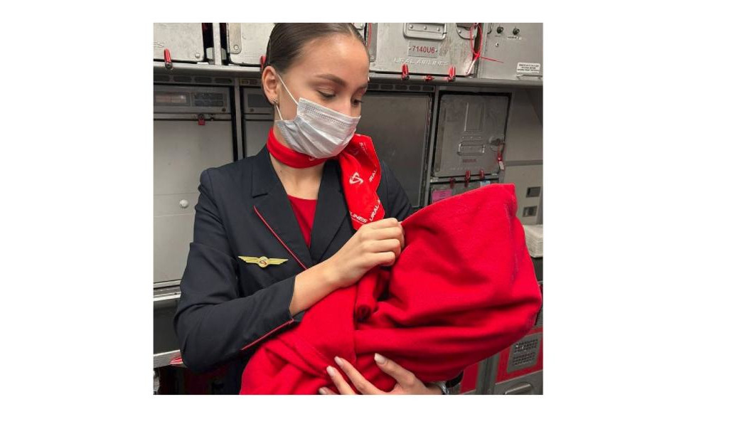 Все прошло благополучно - родилась здоровая девочка.