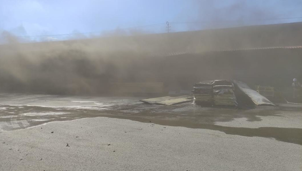 Погибших и пострадавших нет.