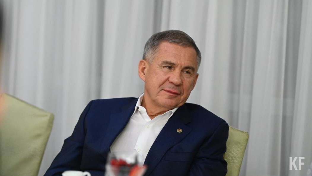 Глава республики провёл встречу с добровольцами.