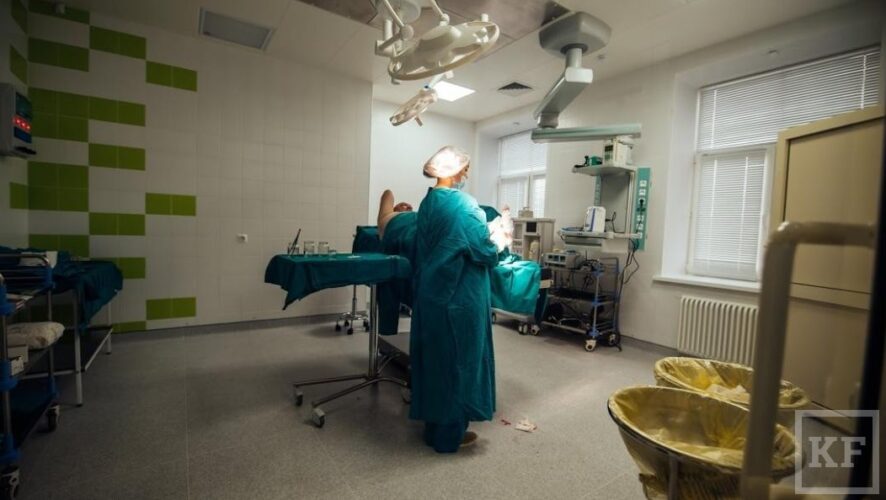 В новом медицинском центре будут лучшие врачи самое современное оборудование.