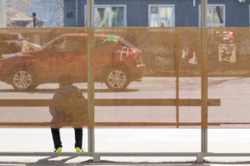 Еще шесть остановок будут оборудованы до 14 марта.