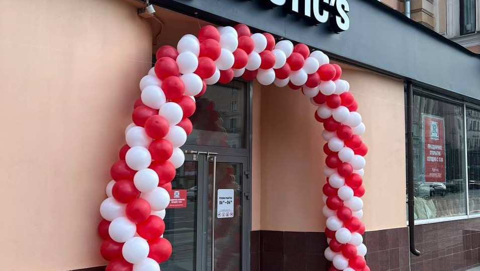 Первое заведение начнет работать в Москве на Тверской-Ямской улице на месте бывшего флагманского ресторана KFC.