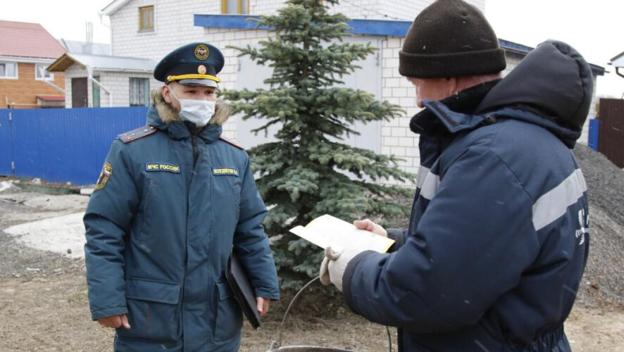 Мужчины хотели устроить шашлык пренебрегая всеми правилами&nbsp;противопожарного режима.